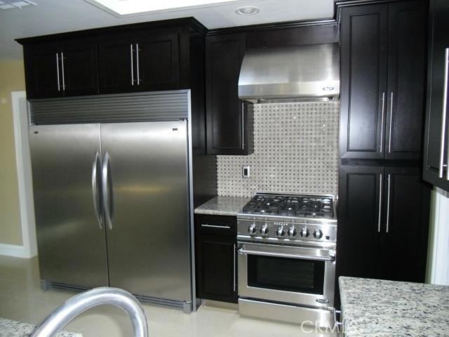 6225 Melvin Ave - Photo 4 of 8