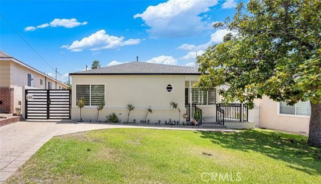826 E Olive Ave - Photo 3 of 8