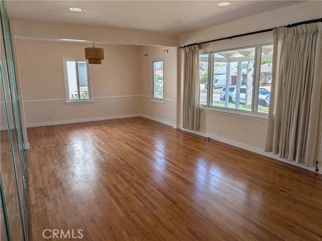 1511 N Rose St - Photo 2 of 8