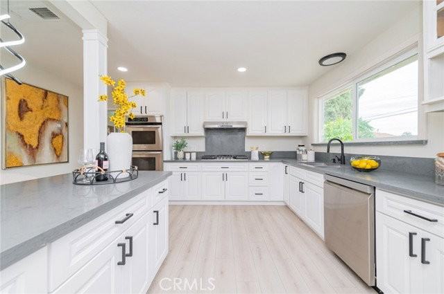 1334 S Glendora Ave - Photo 5 of 8