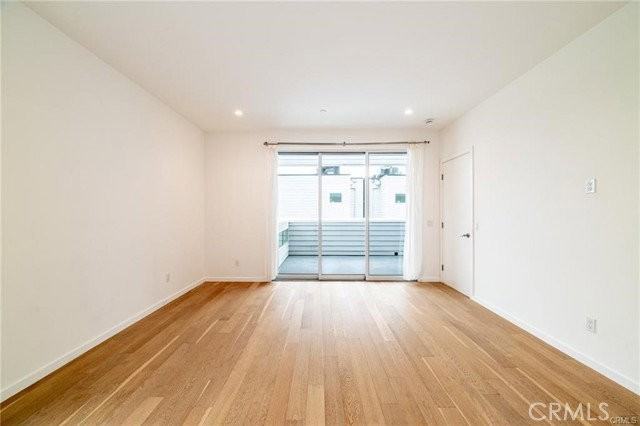 3726 Vinton Ave #1-2 - Photo 3 of 8