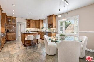 2302 Duxbury Cir - Photo 6 of 8