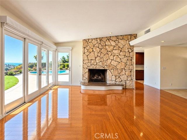 1156 Las Pulgas Pl - Photo 4 of 8