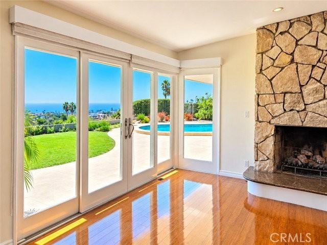 1156 Las Pulgas Pl - Photo 6 of 8