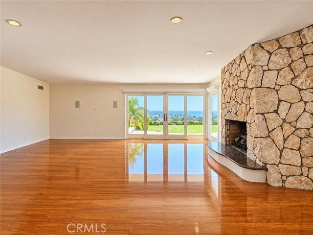 1156 Las Pulgas Pl - Photo 7 of 8