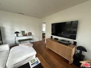 307 Venice Way - Photo 2 of 8