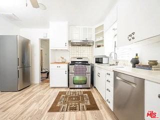 2213 Arizona Ave #AB - Photo 7 of 8