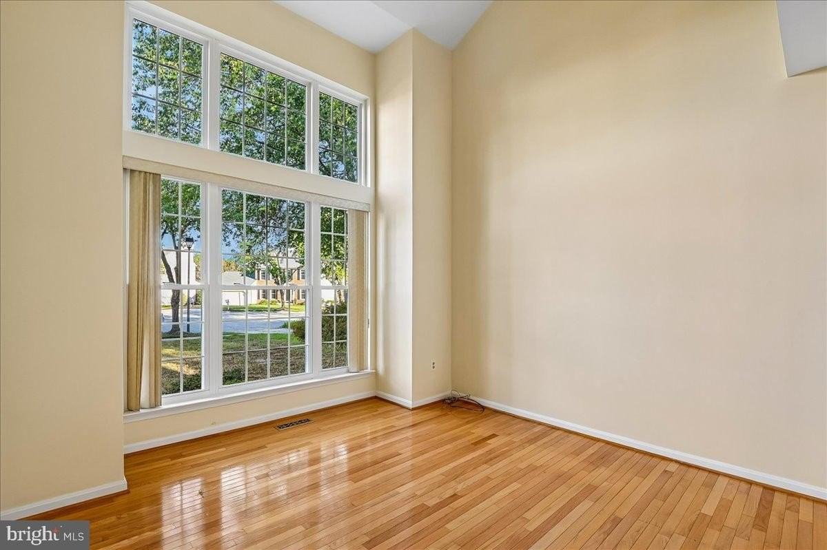 1619 Sage Brush Ct - Photo 3 of 50