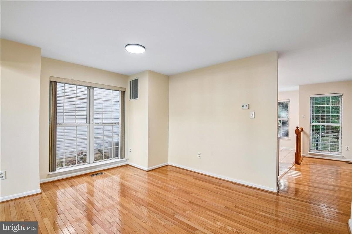 1619 Sage Brush Ct - Photo 4 of 50