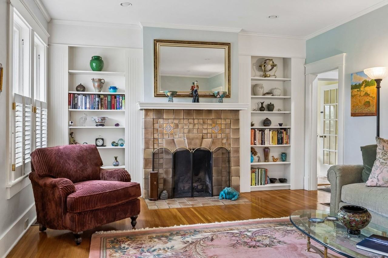 2617 Barton Ave - Photo 7 of 50