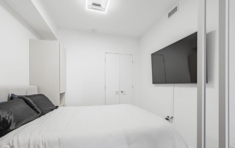 357 King Street West #3006 - Photo 5 of 8