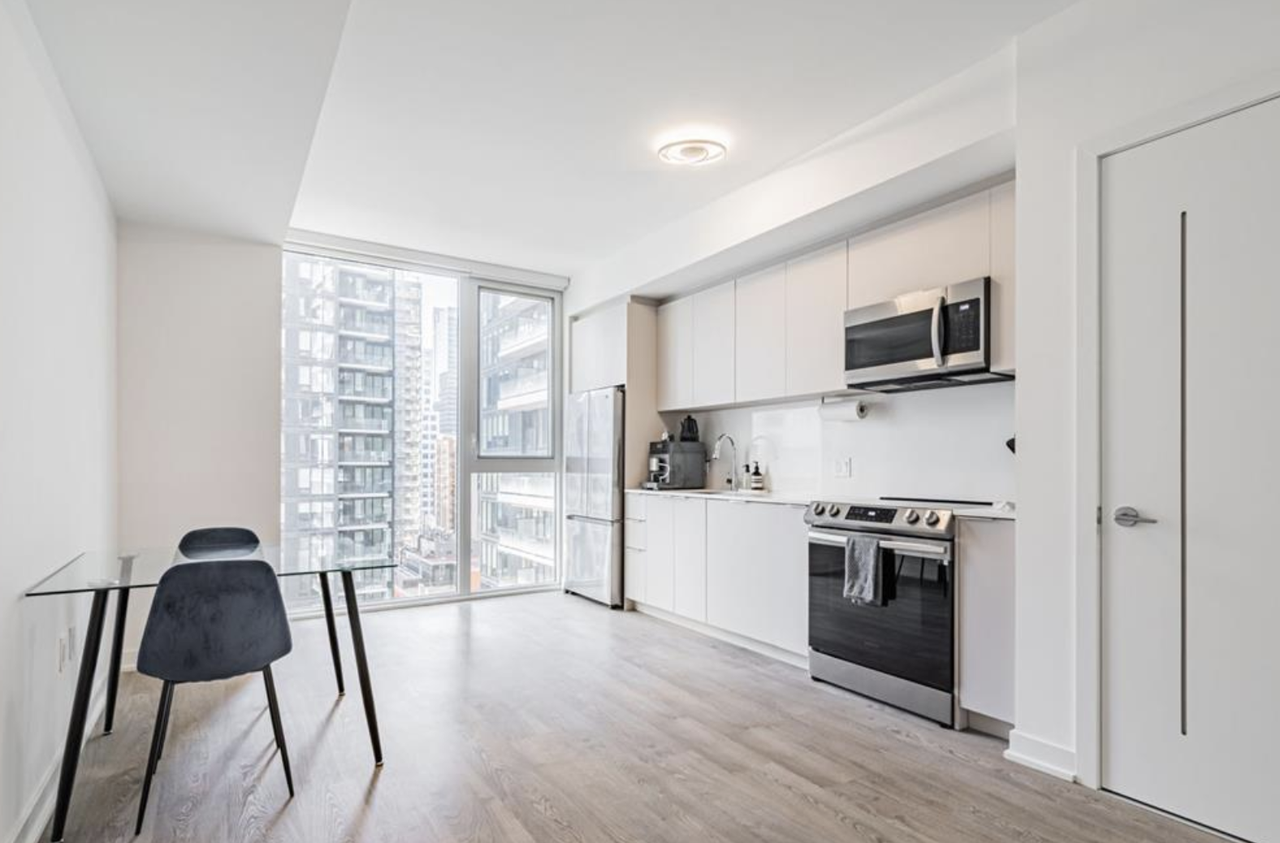 357 King Street West #3006 - Photo 2 of 8
