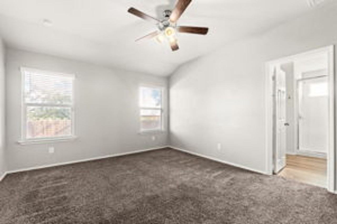1808 Fall Creek Ct - Photo 7 of 18
