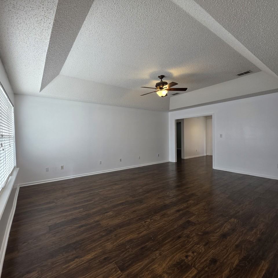109 Indianola Ct #1 - Photo 2 of 23