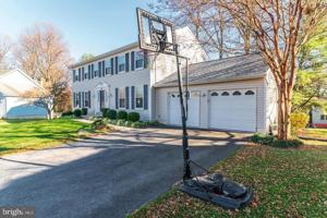 featured image of 1209 Crockett Ln