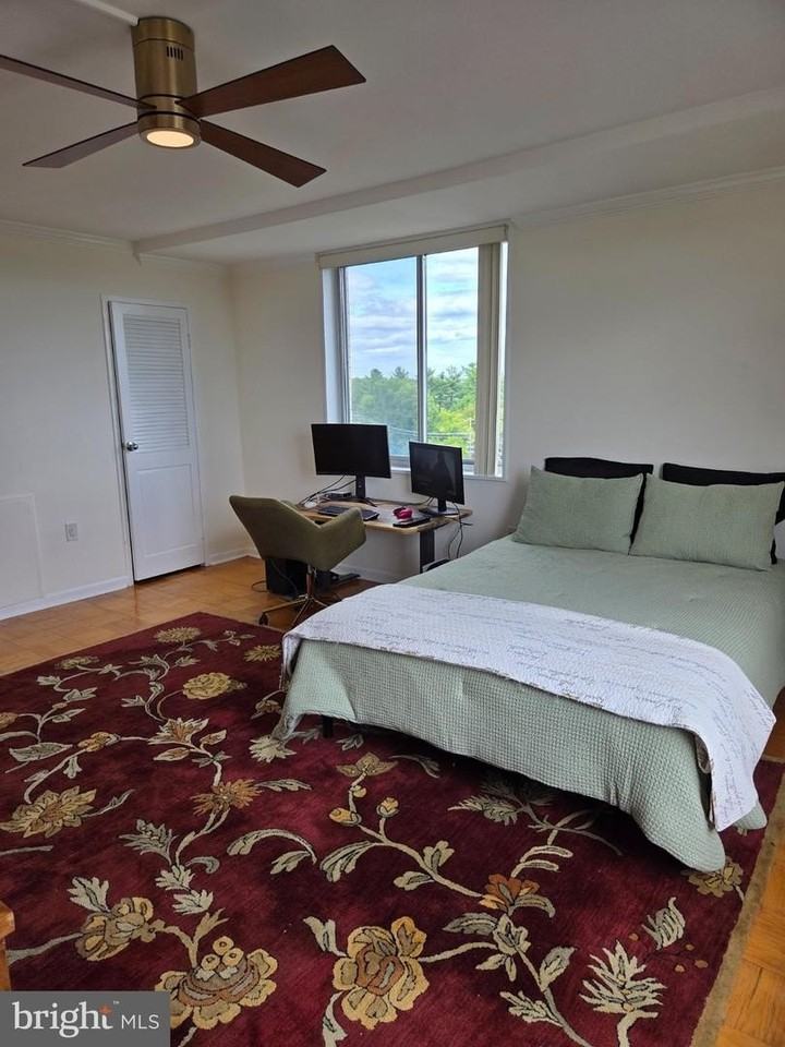 10500 Rockville Pike - Photo 6 of 15