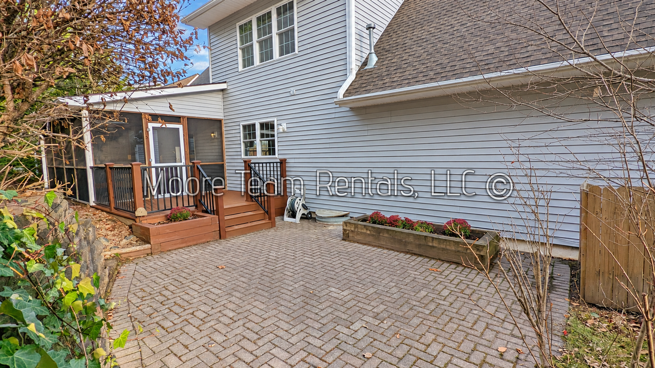 306 Ewarts Hill Rd - Photo 4 of 25