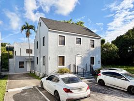 405 NW 37 St - Photo 1 of 1