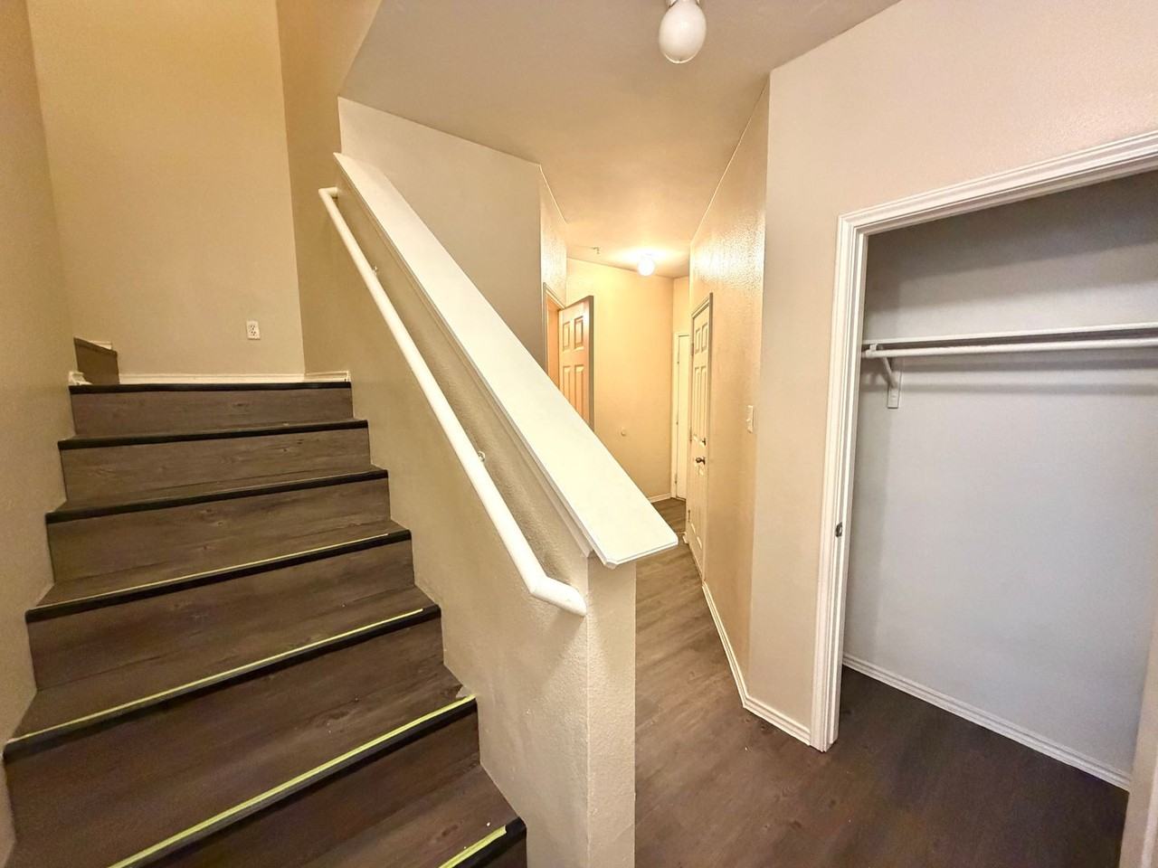 10830 Mathom Lndg - Photo 4 of 19