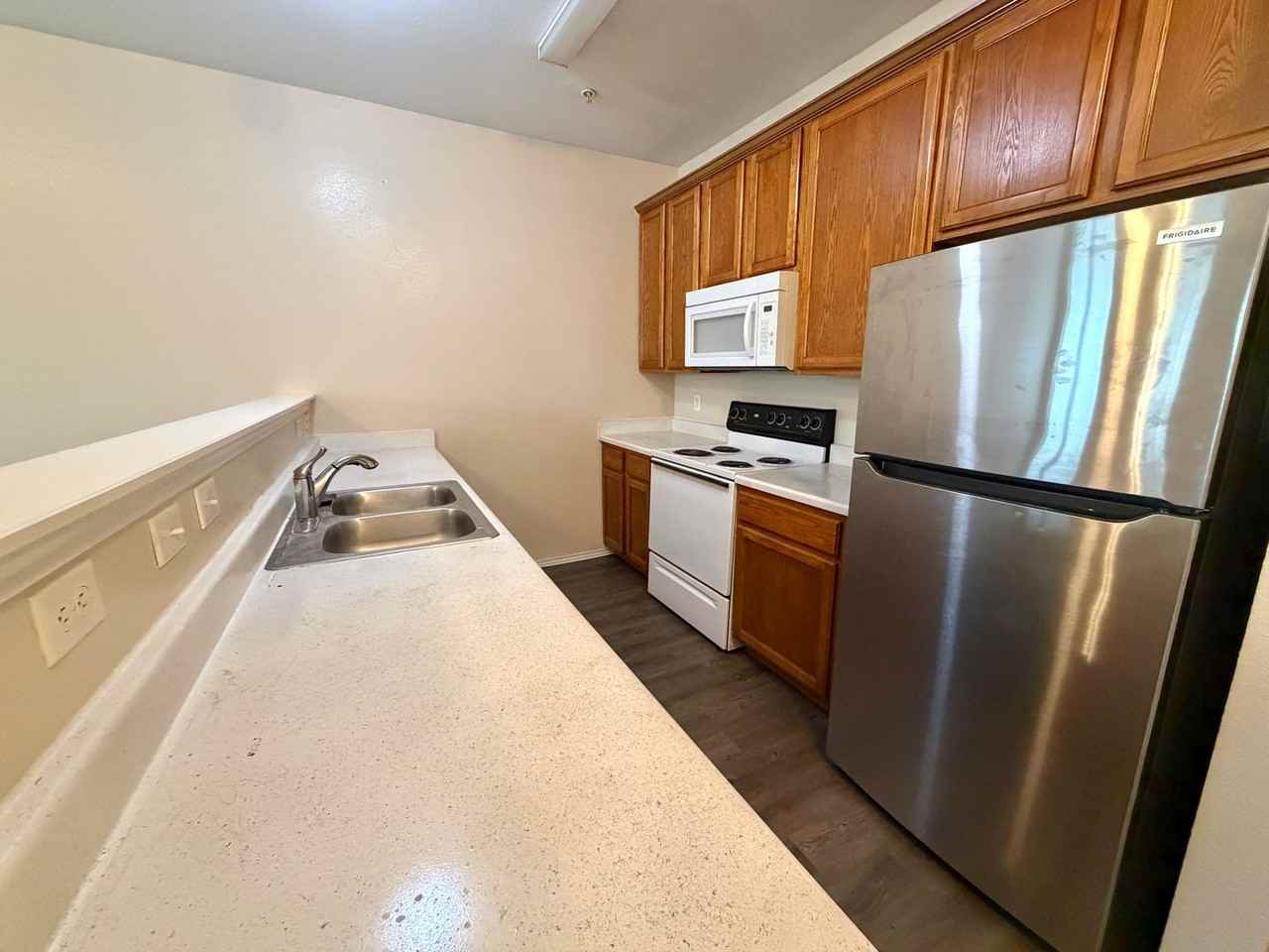 10830 Mathom Lndg - Photo 7 of 19