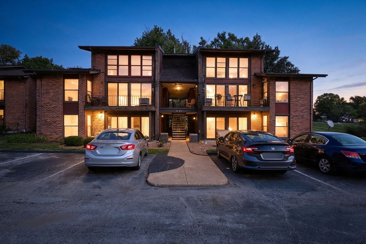 1045 Mersey Bend Dr - Photo 2 of 50