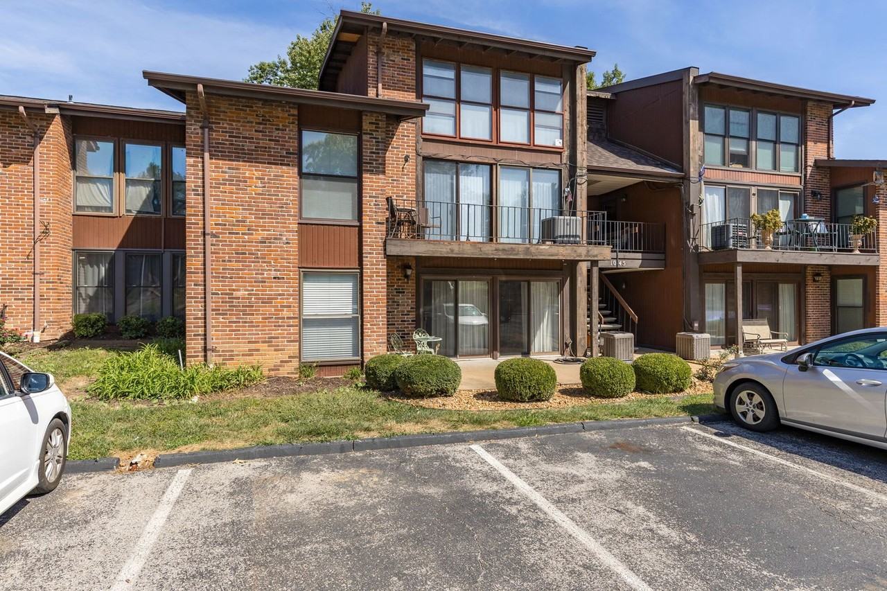 1045 Mersey Bend Dr - Photo 4 of 50