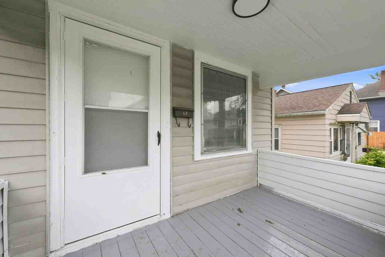 3017 S Harrison St - Photo 3 of 33