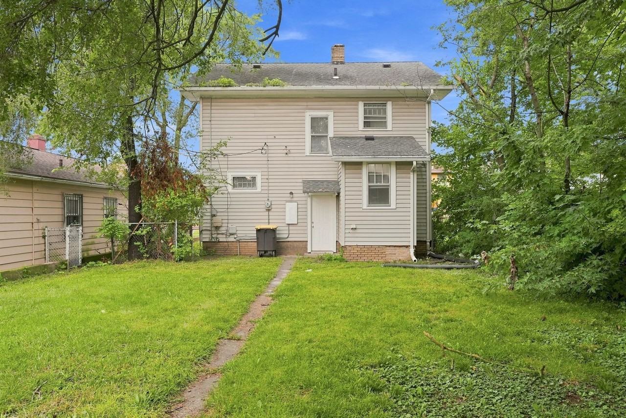 3017 S Harrison St - Photo 6 of 33