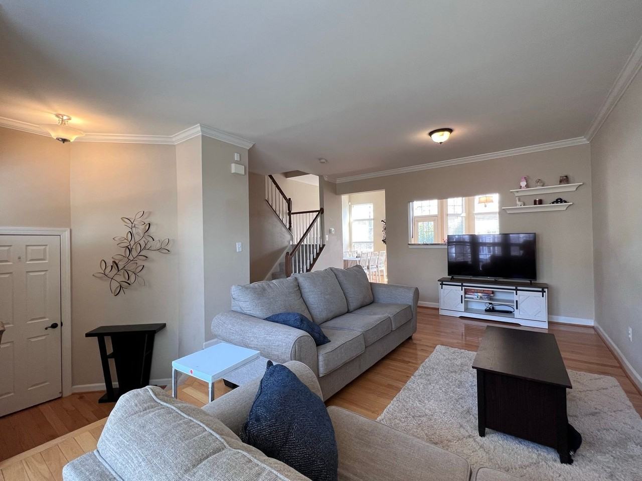 47692 Woolcott Sq - Photo 4 of 48