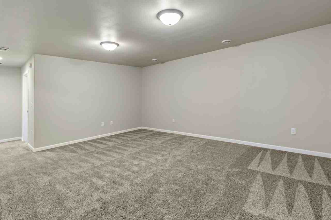 7220 30th St S #1 - Photo 6 of 11