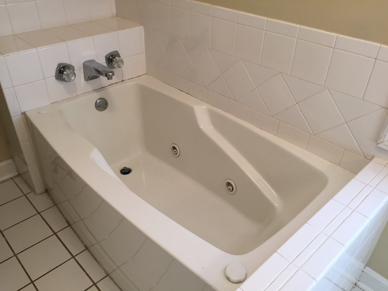 738 Tanglewood Ave - Photo 7 of 19