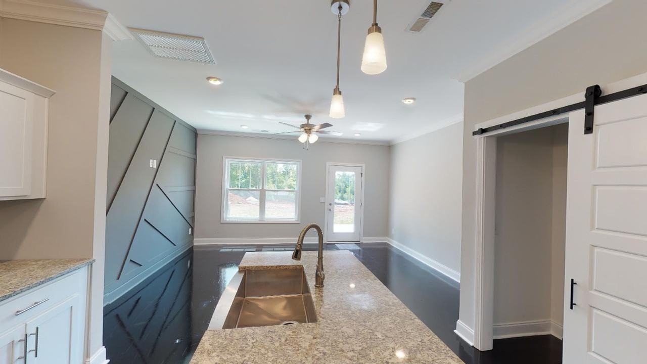 187 Fairview Ln - Photo 6 of 37