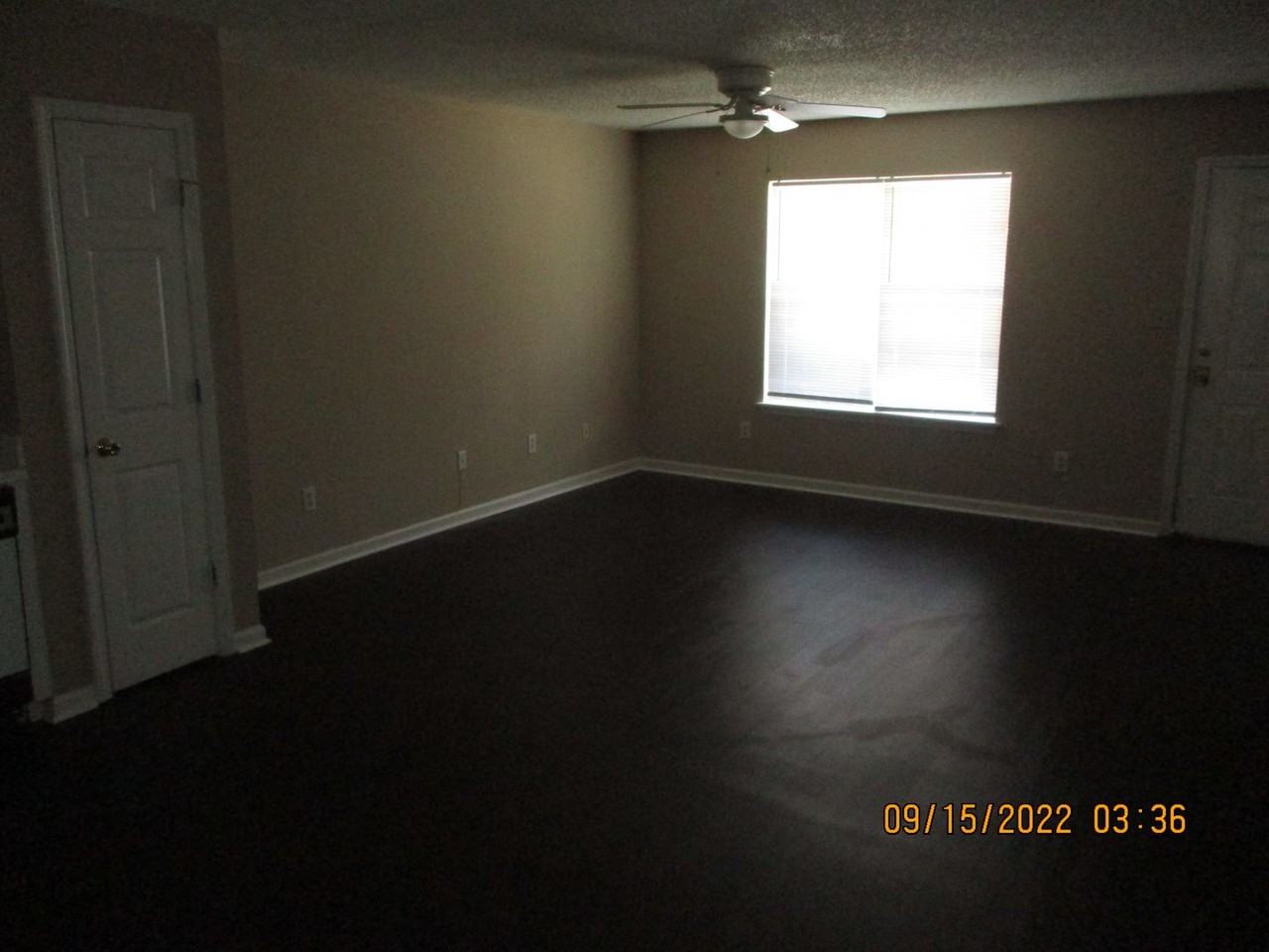 2507 Cardinal St Apt B - Photo 2 of 11