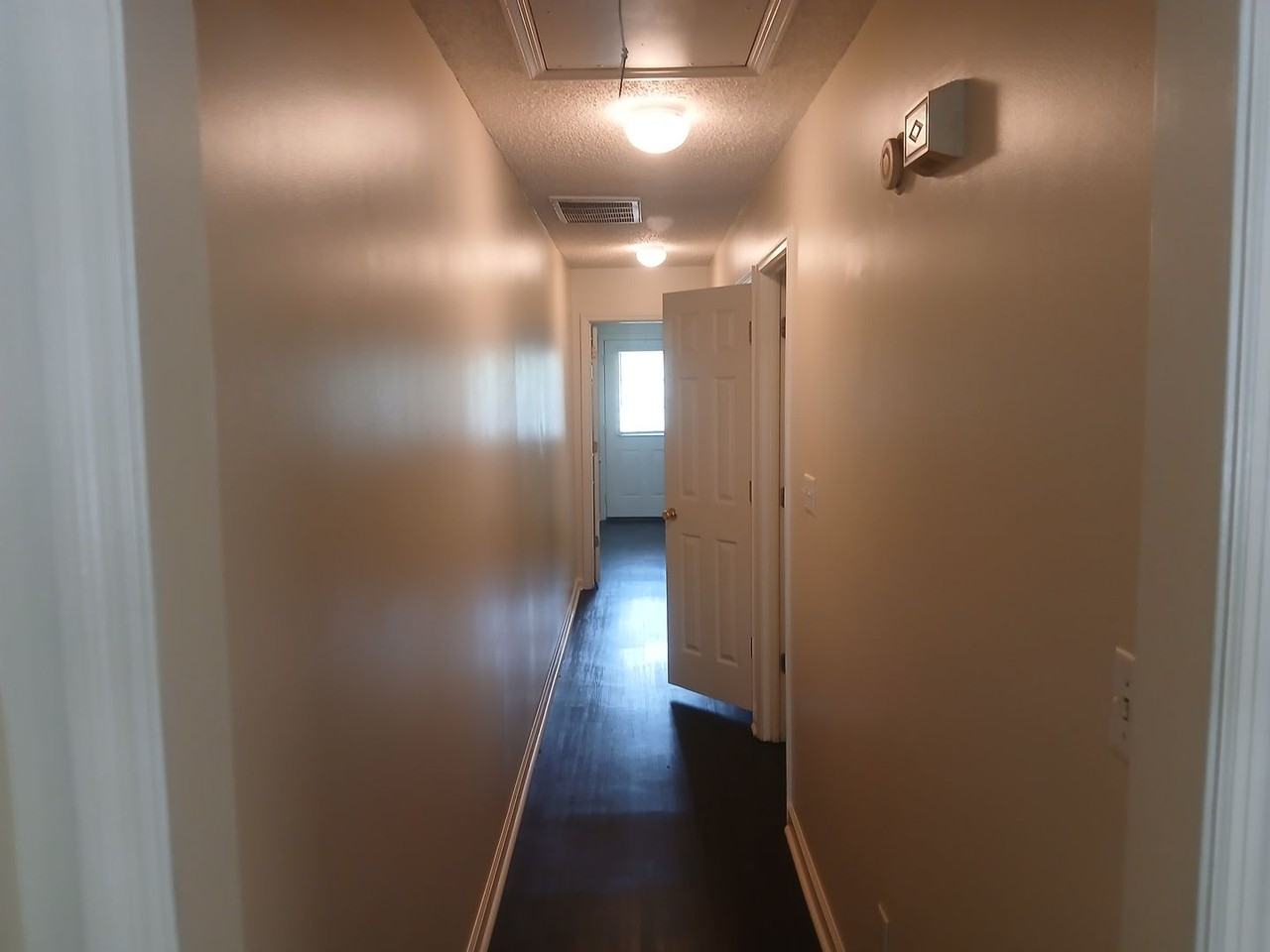 2507 Cardinal St Apt B - Photo 7 of 11