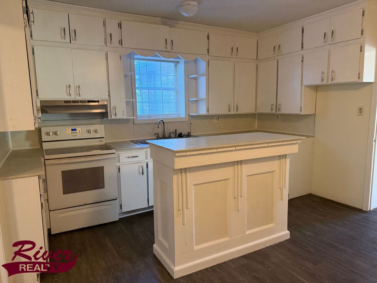 1234 Sand Bar Ferry Rd - Photo 6 of 15