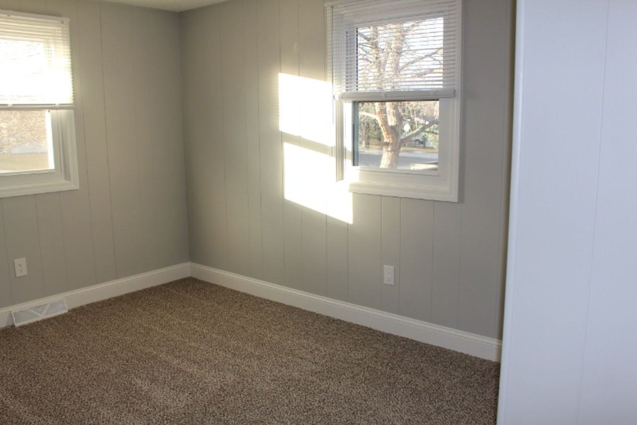 739 Shamrock Ln - Photo 6 of 30