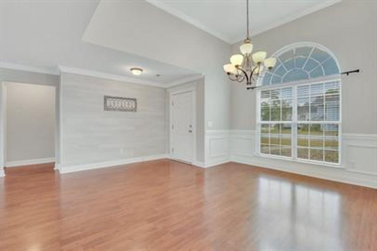 1401 Fawn Ct - Photo 3 of 10