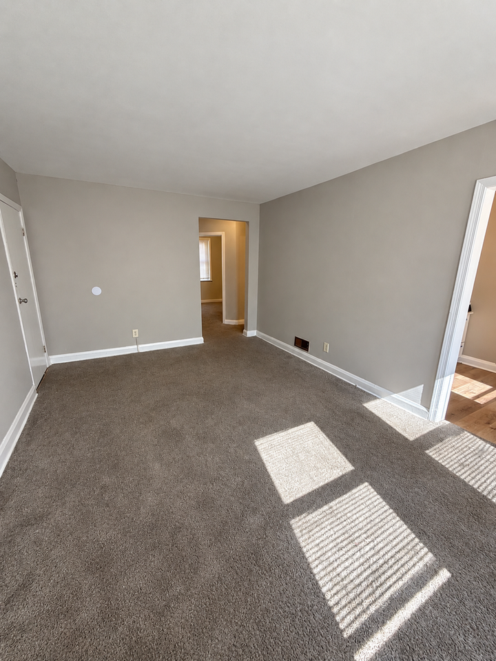5520 Lothian Rd - Photo 3 of 14