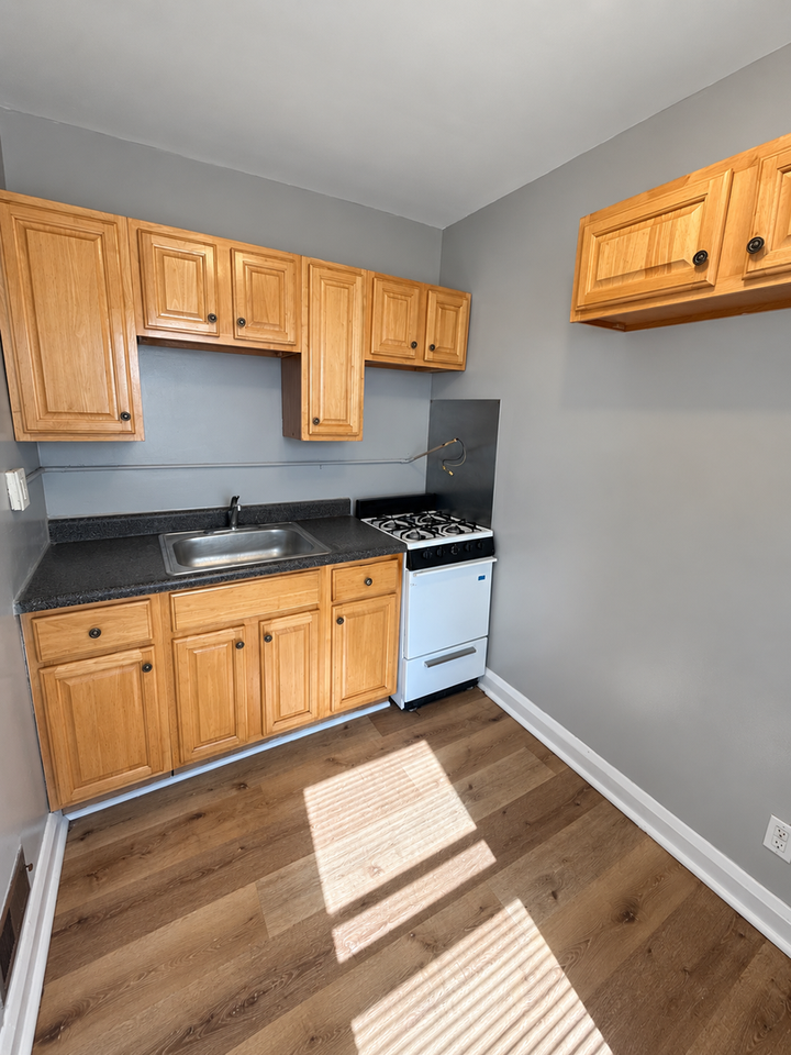 5520 Lothian Rd - Photo 6 of 14