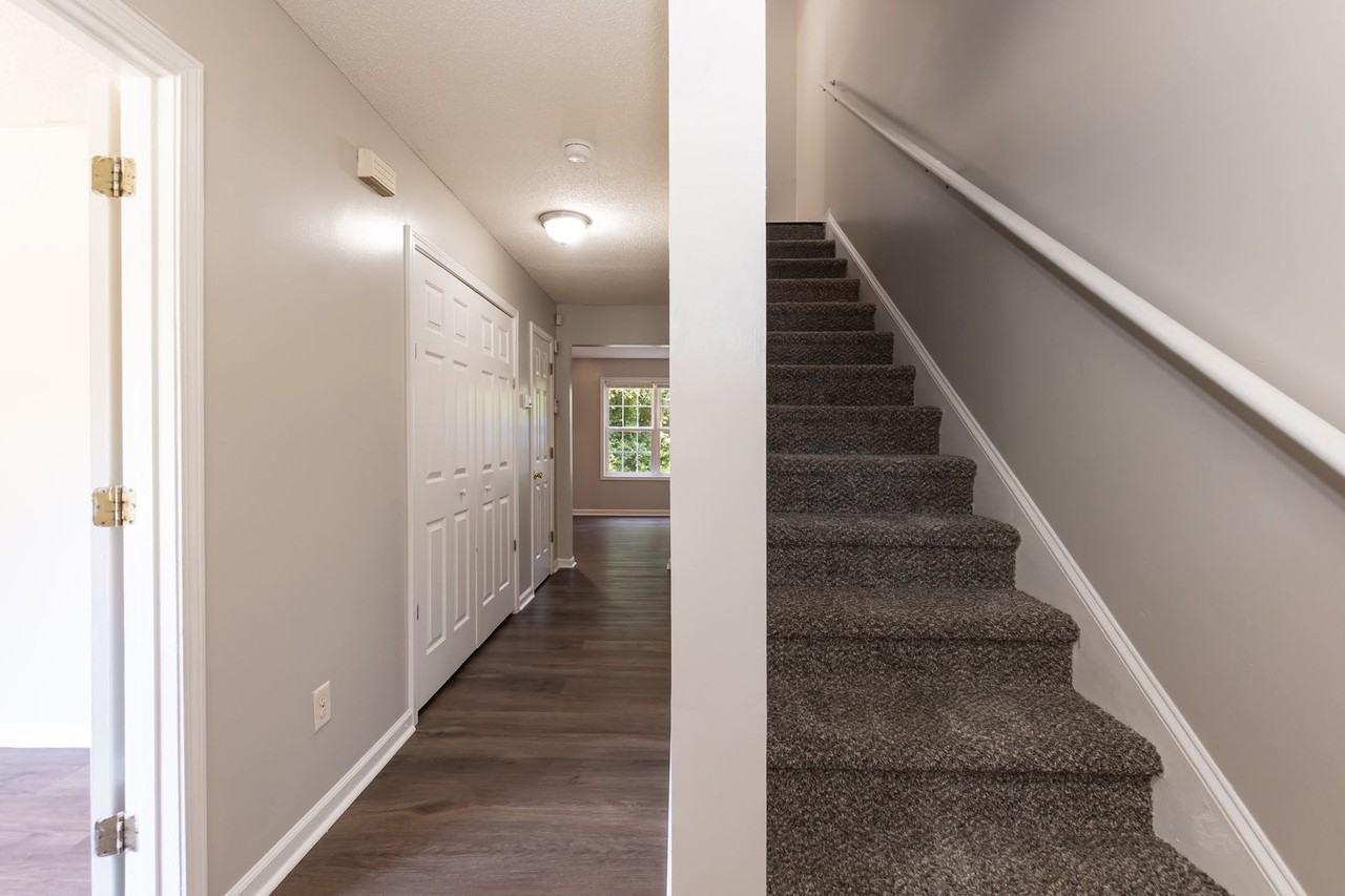304 N Driver St - Photo 5 of 22