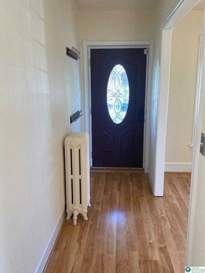 819 Spring St - Photo 2 of 22