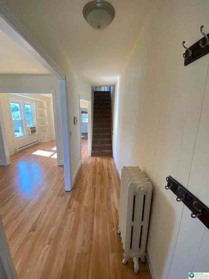 819 Spring St - Photo 3 of 22