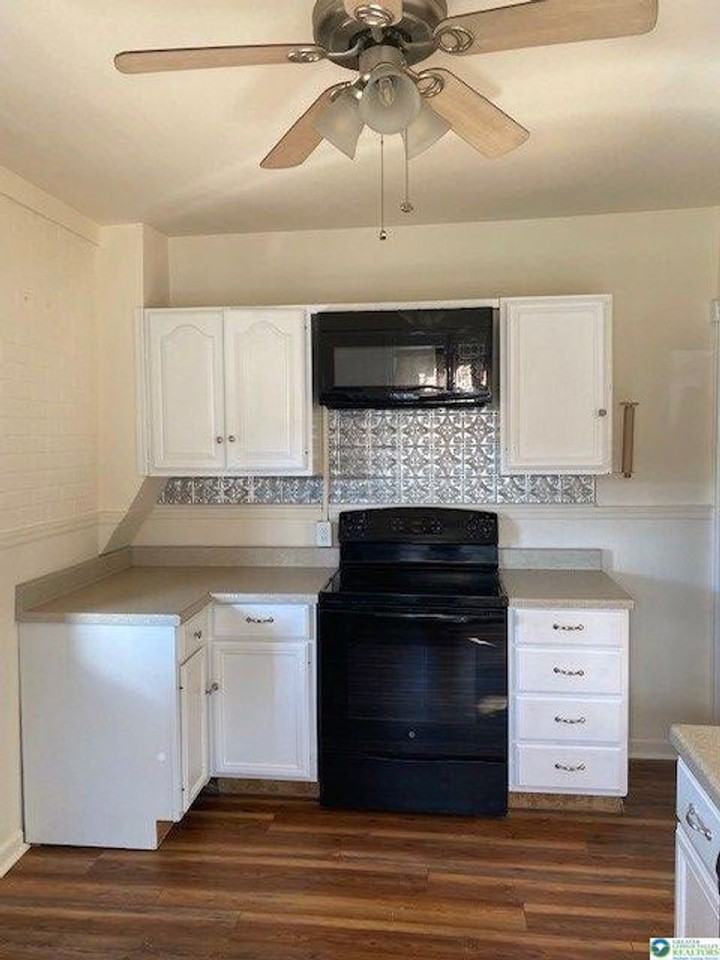 819 Spring St - Photo 6 of 22