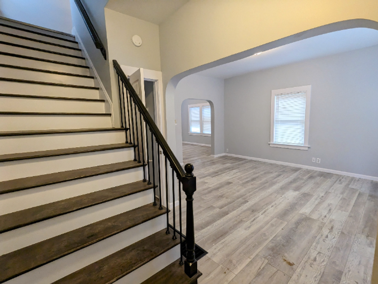 230 Cleveland Ave - Photo 5 of 14