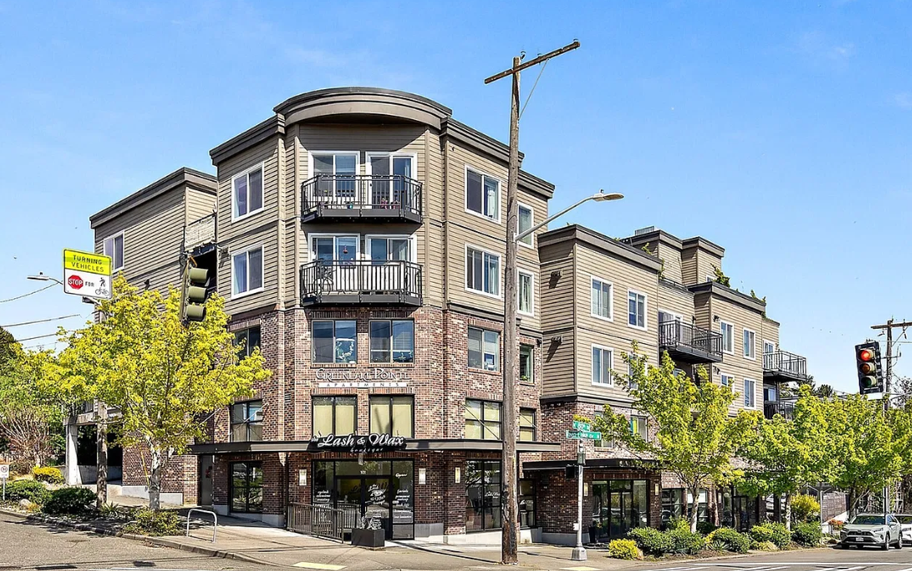 Greenlake Pointe - Photo 6 of 13