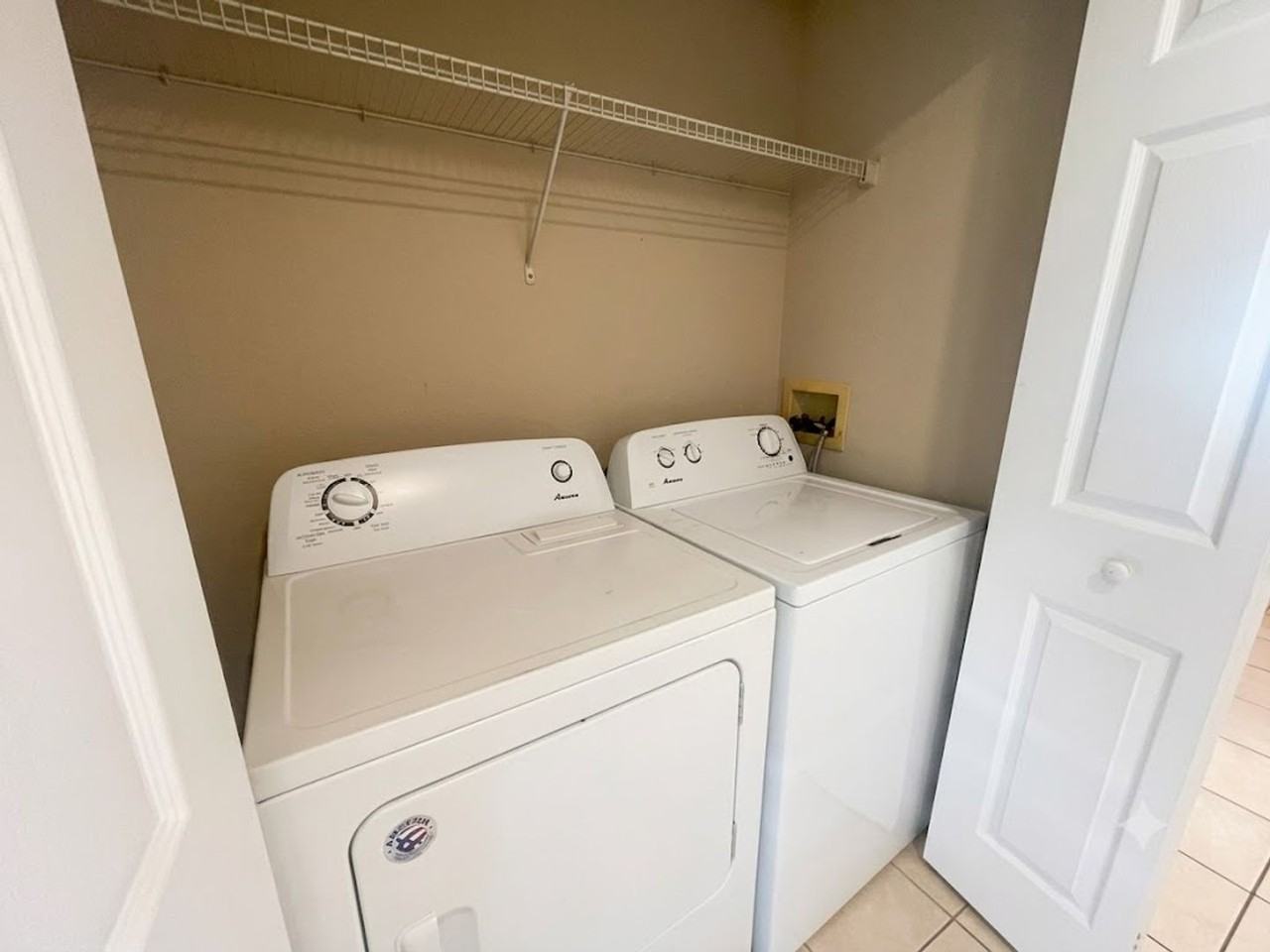 2625 Emerald Lake Ct - Photo 5 of 14