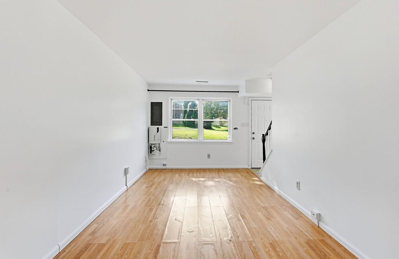 9771 Hagel Cir - Photo 7 of 21