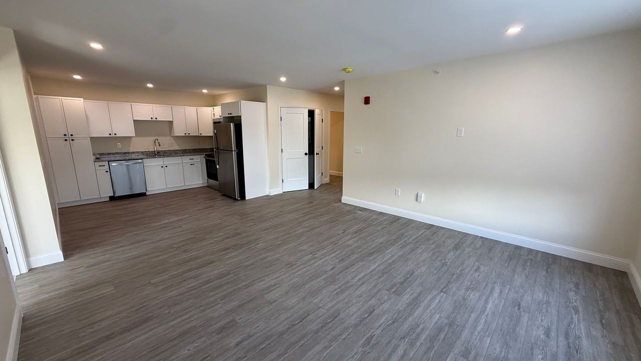 725 Central Ave #303 - Photo 6 of 18