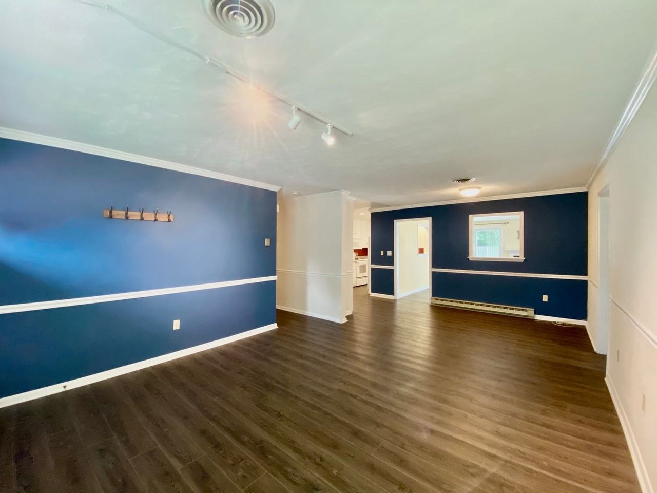 4720 Price Cir - Photo 5 of 34