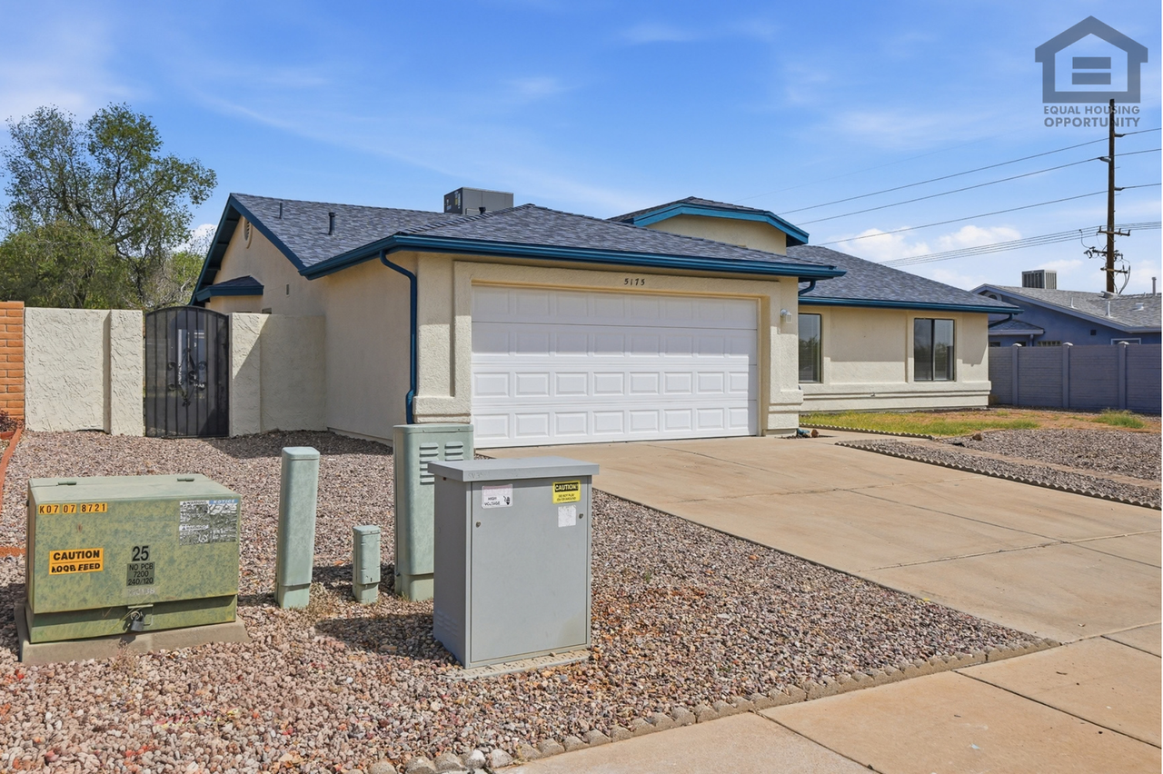 5175 Calle Cumbre - Photo 3 of 22